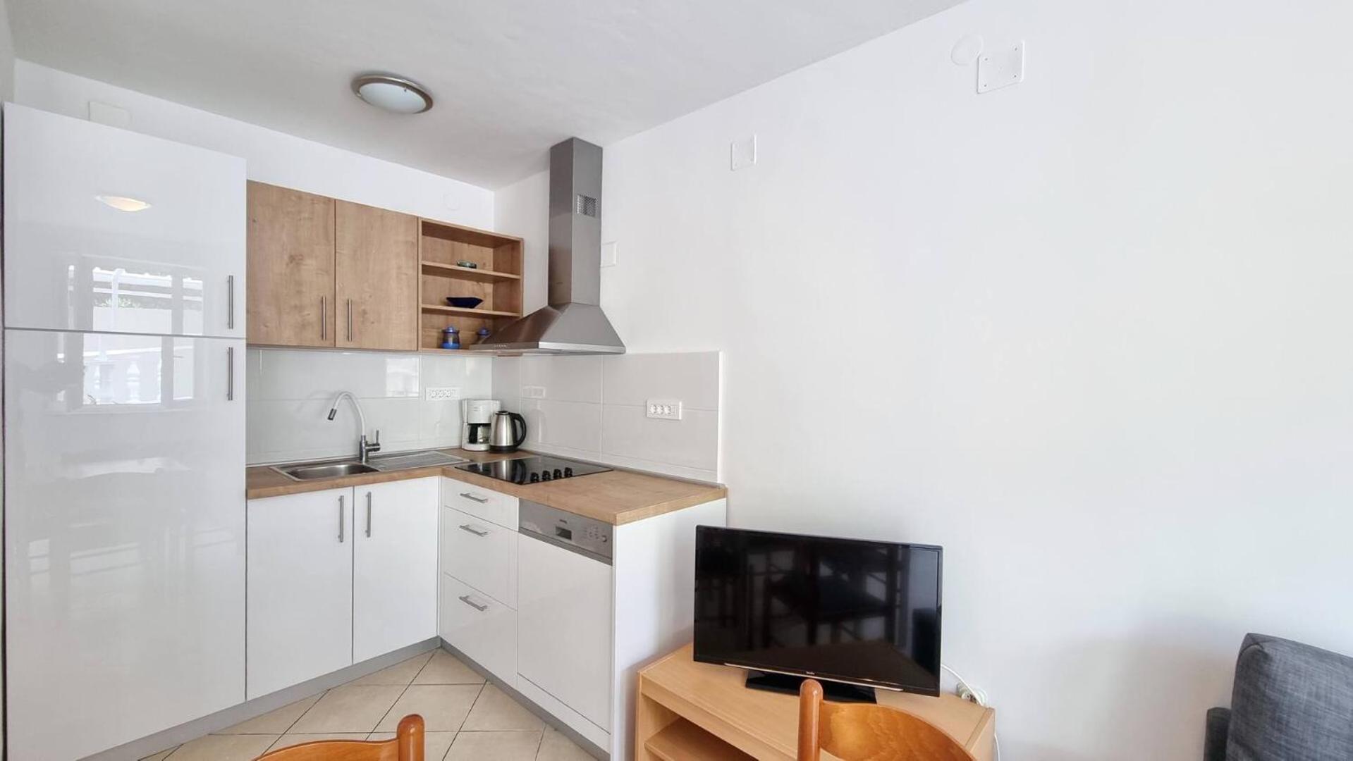 Apartments Lovincic Башка Экстерьер фото