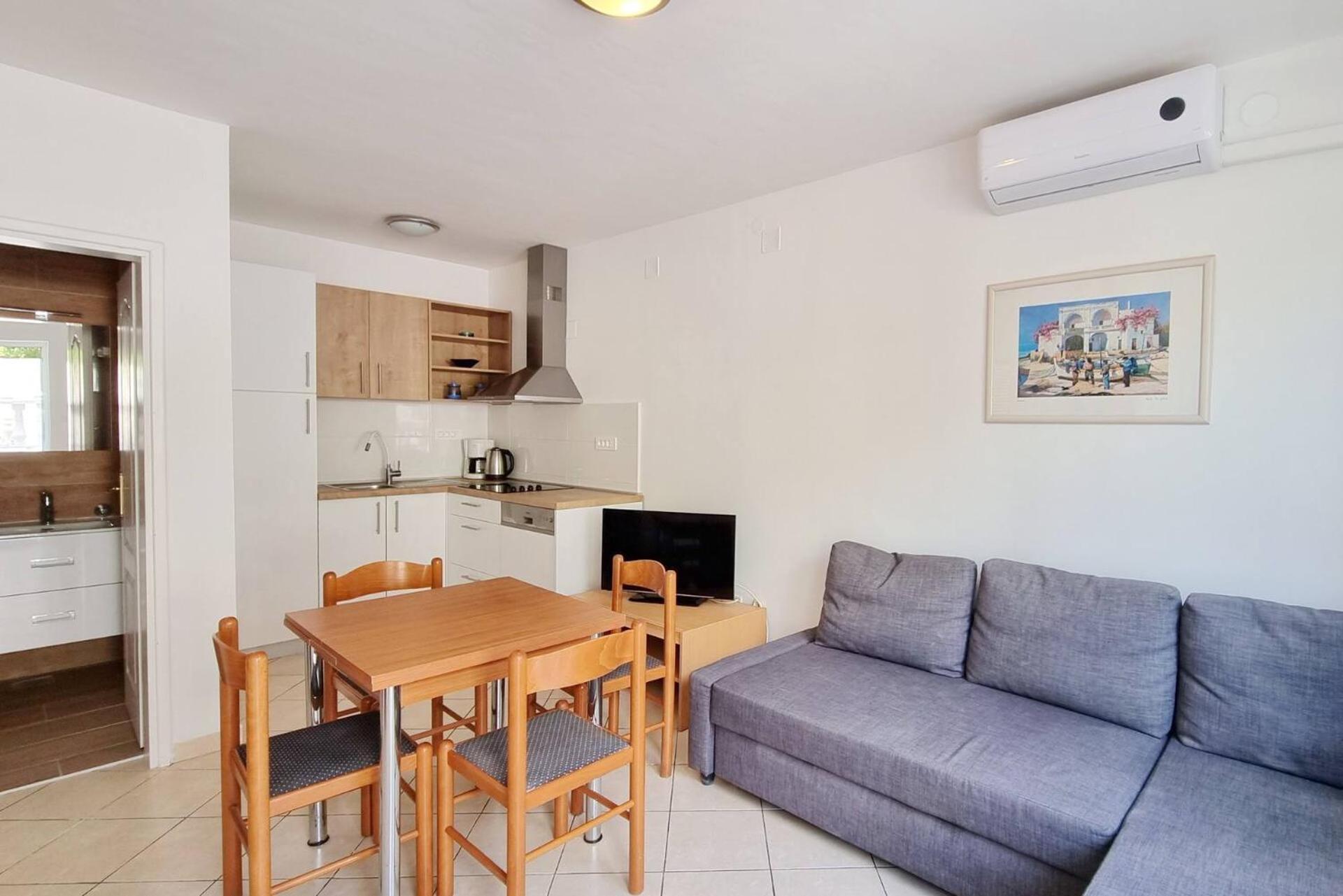 Apartments Lovincic Башка Экстерьер фото